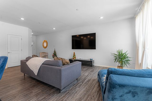 2617 Martini Street, Mundelein, IL 60060