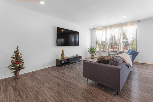 2617 Martini Street, Mundelein, IL 60060