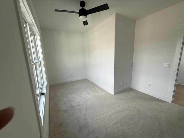 5732 Eaglemont Dr, Murfreesboro, TN 37129