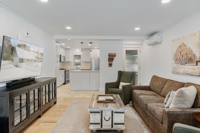 60 Village Green Dr Unit 2A, Stowe, VT 05672