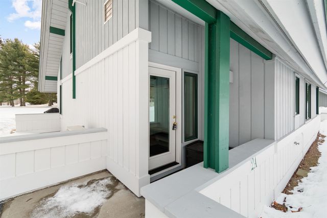 60 Village Green Dr Unit 2A, Stowe, VT 05672