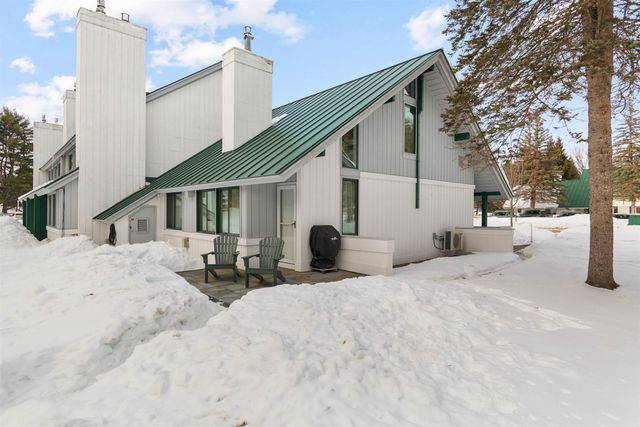 60 Village Green Dr Unit 2A, Stowe, VT 05672