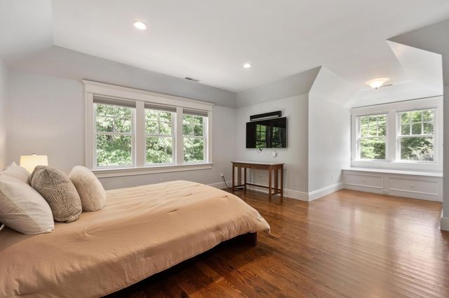 64 Tanglewood Way, Carlisle, MA 01741