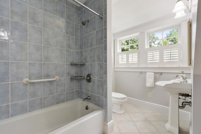 64 Tanglewood Way, Carlisle, MA 01741