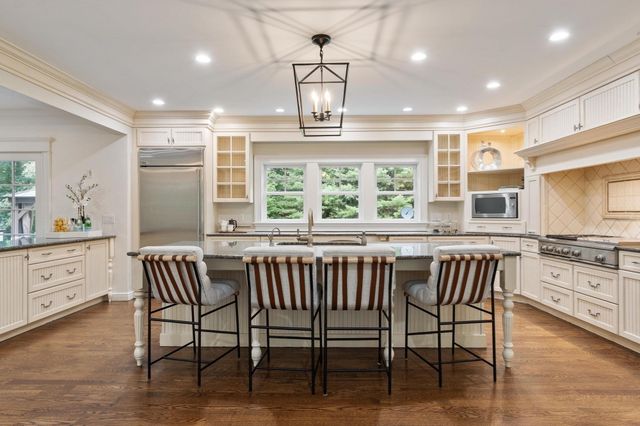 64 Tanglewood Way, Carlisle, MA 01741