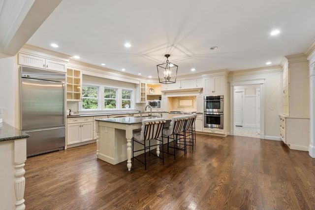 64 Tanglewood Way, Carlisle, MA 01741