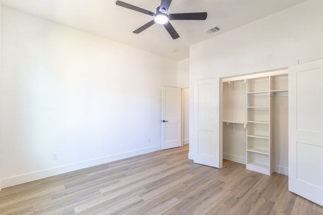 2900 8th Avenue, Fort Worth, TX 76110