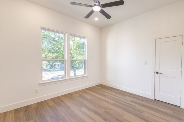 2900 8th Avenue, Fort Worth, TX 76110