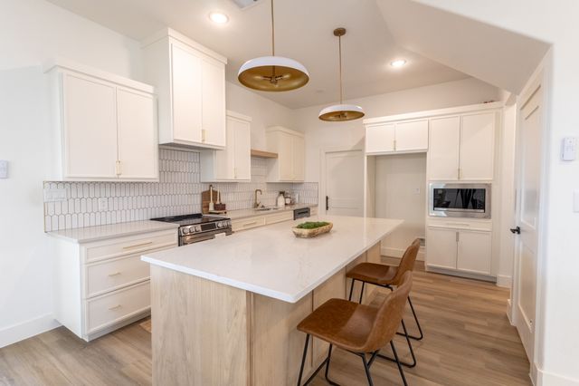 2900 8th Avenue, Fort Worth, TX 76110