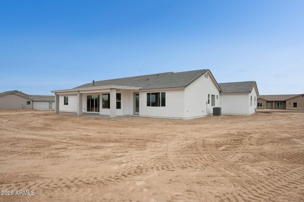 Image 49 of property listing at 20136 W Hazelwood Street, Litchfield Park, AZ 85340