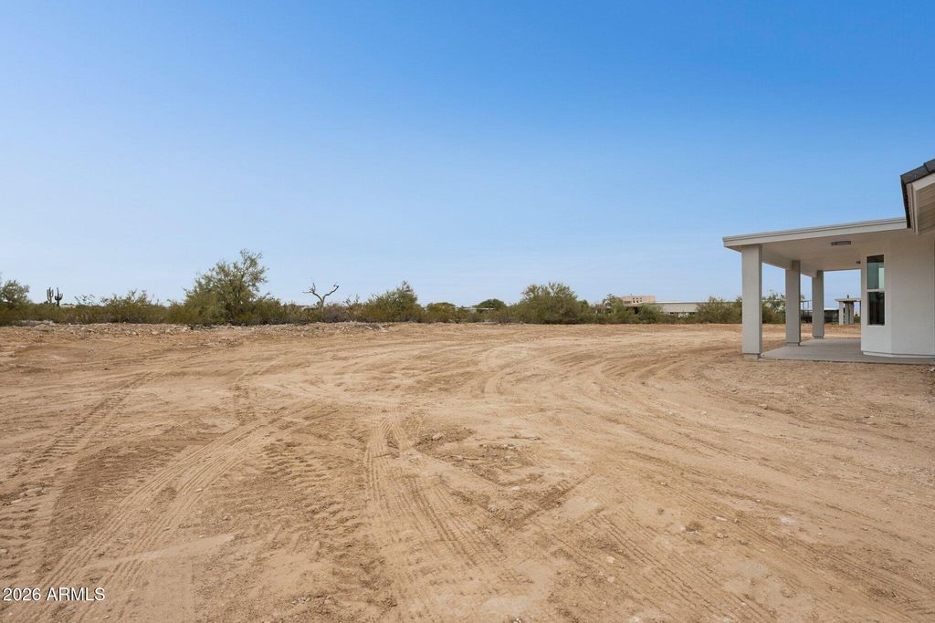 Image 50 of property listing at 20136 W Hazelwood Street, Litchfield Park, AZ 85340