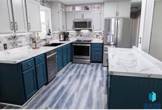 204 W Ponderosa Dr Drive, Brandon, SD 57105