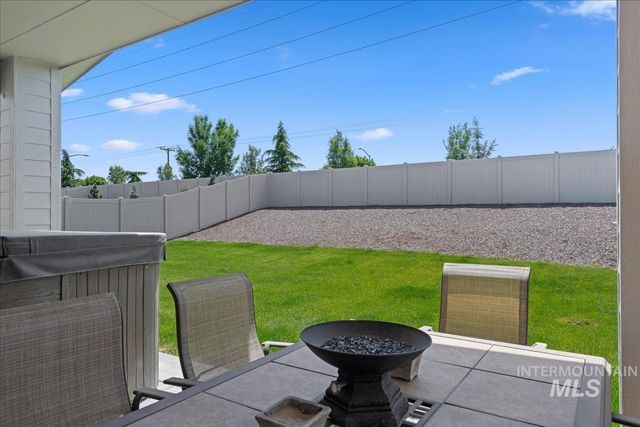 5357 W Riva Capri Street, Meridian, ID 83646