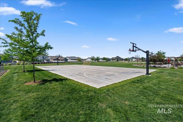 5357 W Riva Capri Street, Meridian, ID 83646