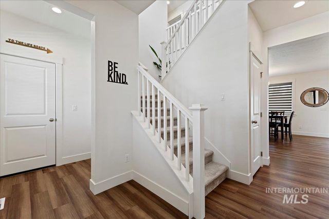 5357 W Riva Capri Street, Meridian, ID 83646
