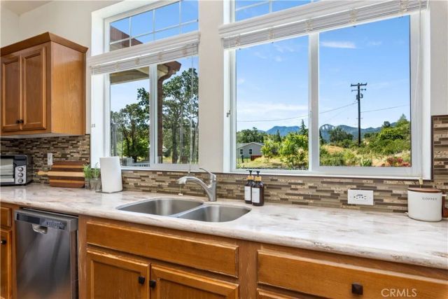 21272 Stewart, Middletown, CA 95461