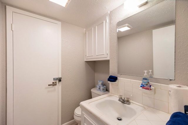 1711 Deerfield DR, Austin, TX 78741
