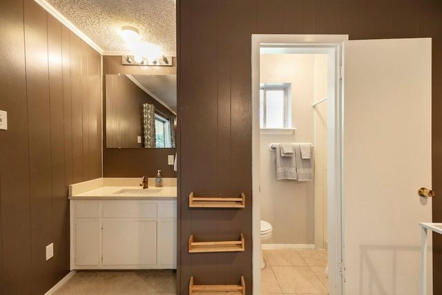 1711 Deerfield DR, Austin, TX 78741
