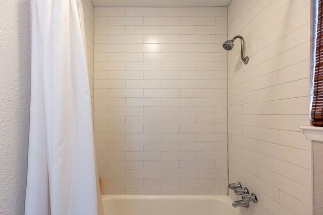1711 Deerfield DR, Austin, TX 78741