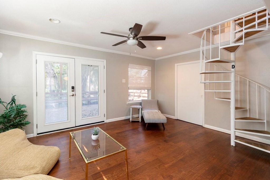 1711 Deerfield DR, Austin, TX 78741