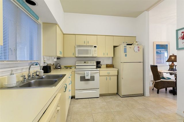 5065 Harmony Circle 106, Vero Beach, FL 32967