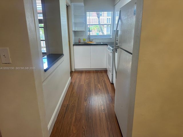 160 NE 8th Ave 25A, Hallandale Beach, FL 33009
