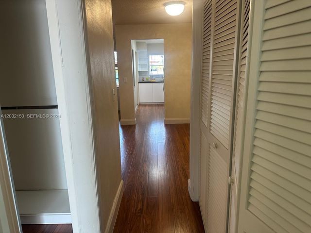 160 NE 8th Ave 25A, Hallandale Beach, FL 33009