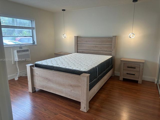 160 NE 8th Ave 25A, Hallandale Beach, FL 33009