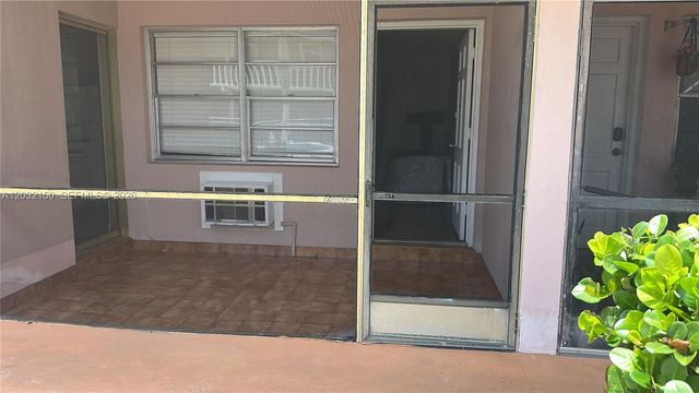 160 NE 8th Ave 25A, Hallandale Beach, FL 33009