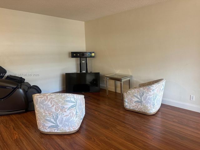 160 NE 8th Ave 25A, Hallandale Beach, FL 33009