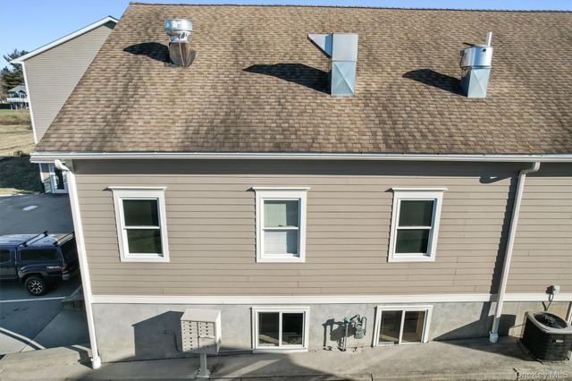 692 County 1 Route, Pine Island, NY 10969