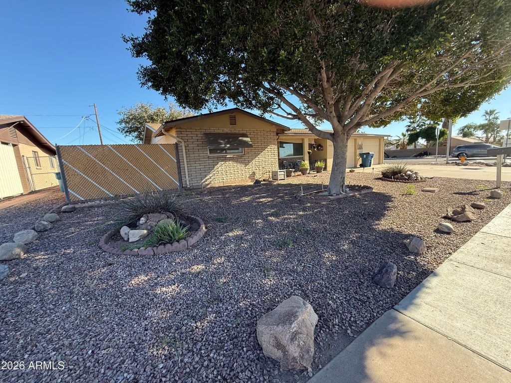 1589 S DELAWARE Drive S, Apache Junction, AZ 85120 — exterior