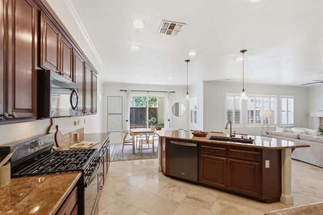 3954 Martis St, West Sacramento, CA 95691
