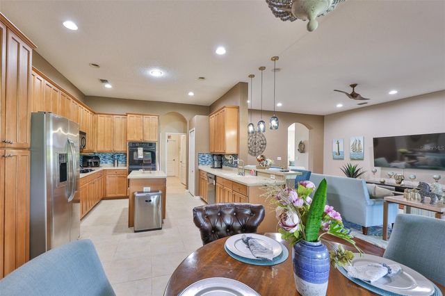 1204 FACET VIEW WAY, Valrico, FL 33594