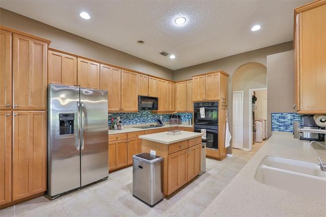 1204 FACET VIEW WAY, Valrico, FL 33594