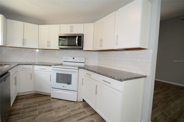 107 BRUNSWICK LANE B, Palm Coast, FL 32137