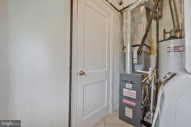 5007 SOMERSET RD, Riverdale, MD 20737