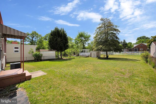 5007 SOMERSET RD, Riverdale, MD 20737