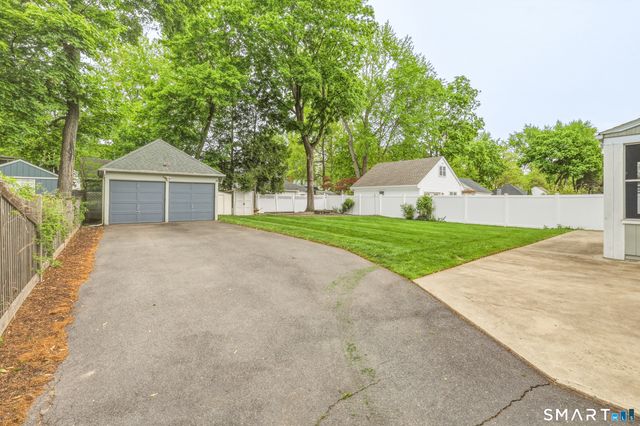 20 Bishop Road, West Hartford, CT 06119