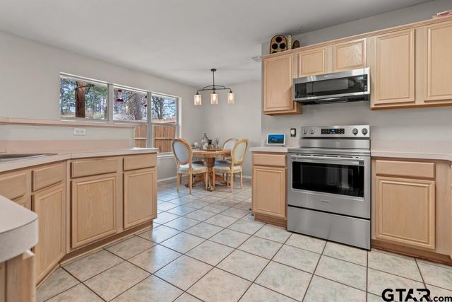 270 Frederick Circle, Flint, TX 75762