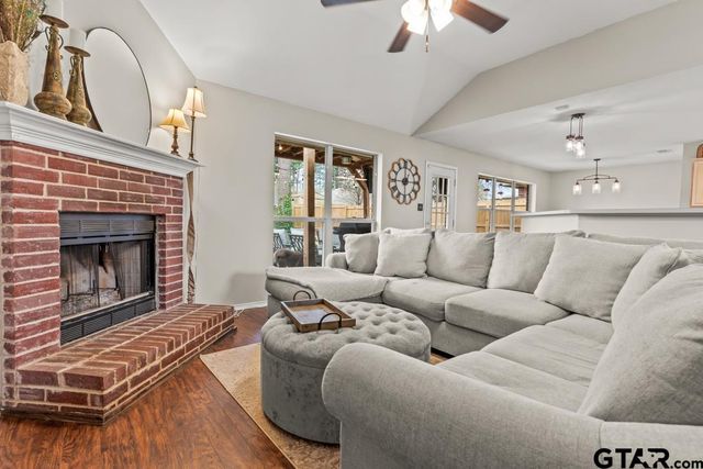 270 Frederick Circle, Flint, TX 75762