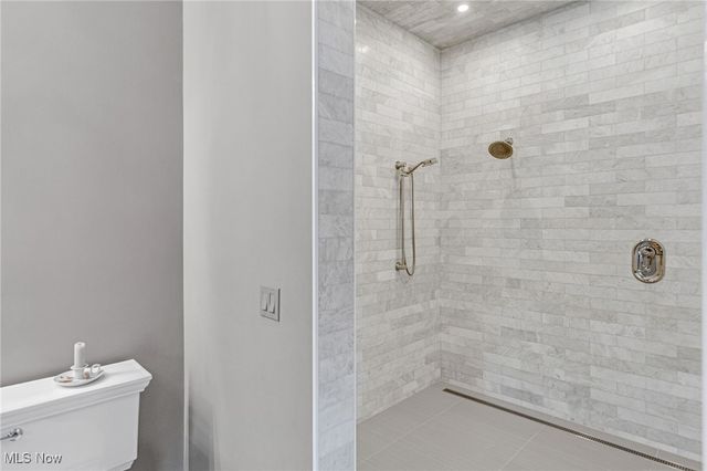 8830 Mentor Road, Chardon, OH 44060