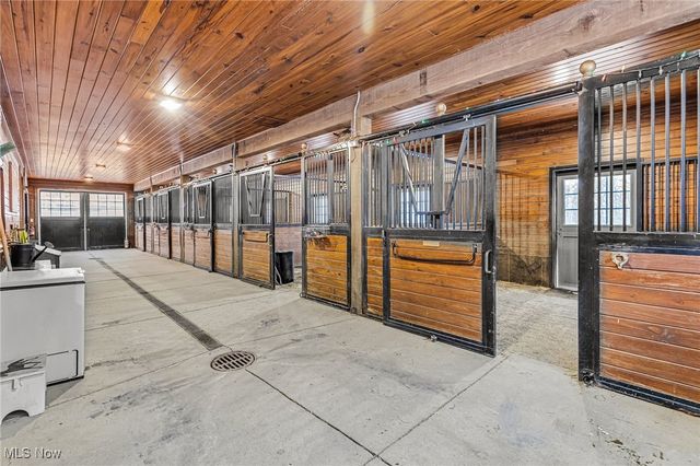 8830 Mentor Road, Chardon, OH 44060