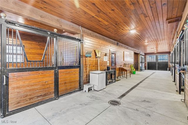 8830 Mentor Road, Chardon, OH 44060