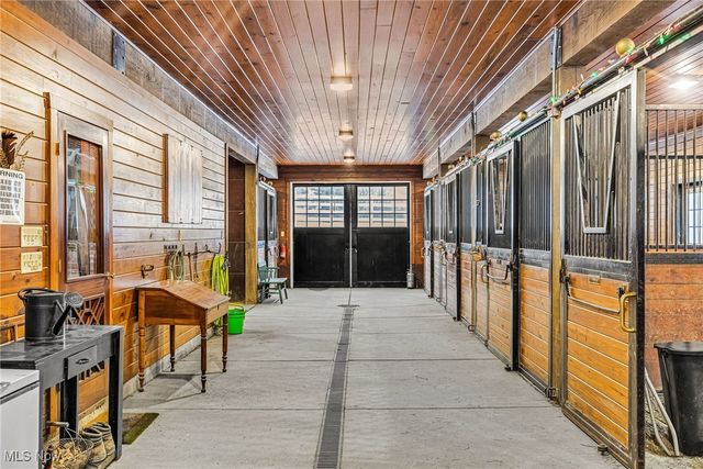 8830 Mentor Road, Chardon, OH 44060