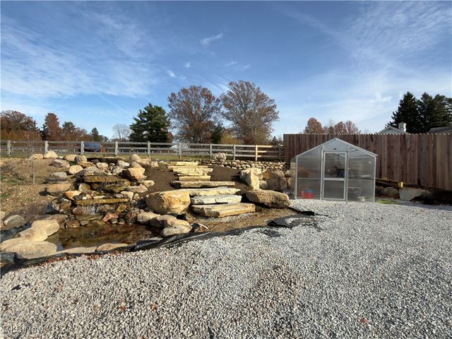 8830 Mentor Road, Chardon, OH 44060