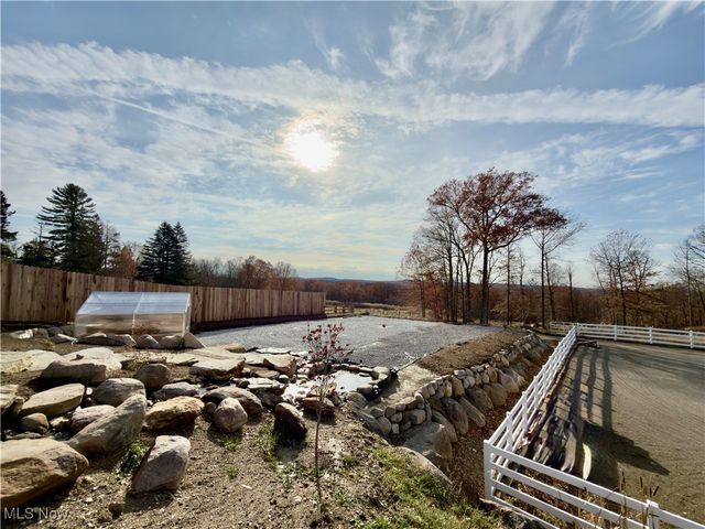 8830 Mentor Road, Chardon, OH 44060