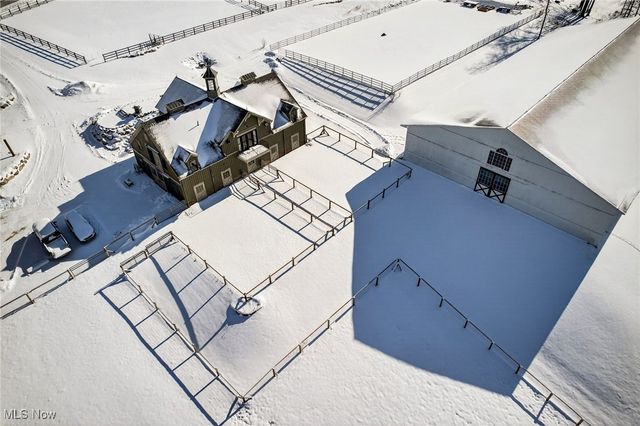 8830 Mentor Road, Chardon, OH 44060