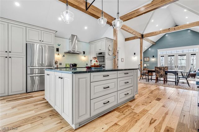 8830 Mentor Road, Chardon, OH 44060