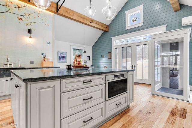 8830 Mentor Road, Chardon, OH 44060